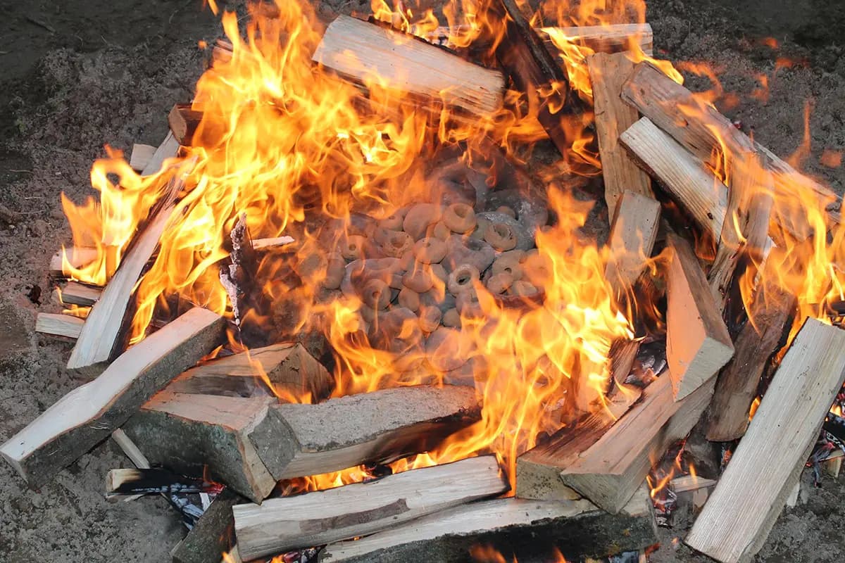 Garncarstwo — lepienie na kole